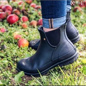 Amanda Bogs Plush Boots Size 10